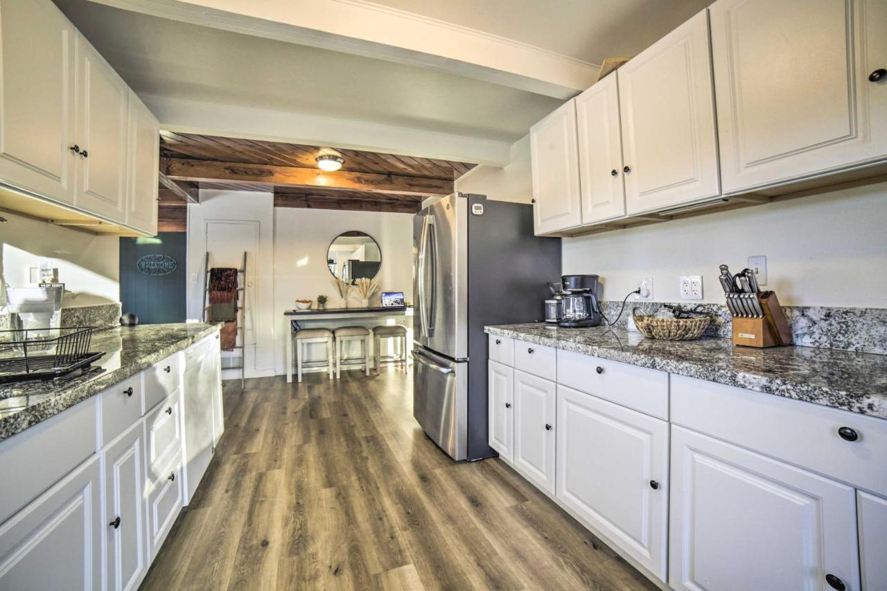 Comfortable About 2 Mi To Riverwalk Holiday home Reno