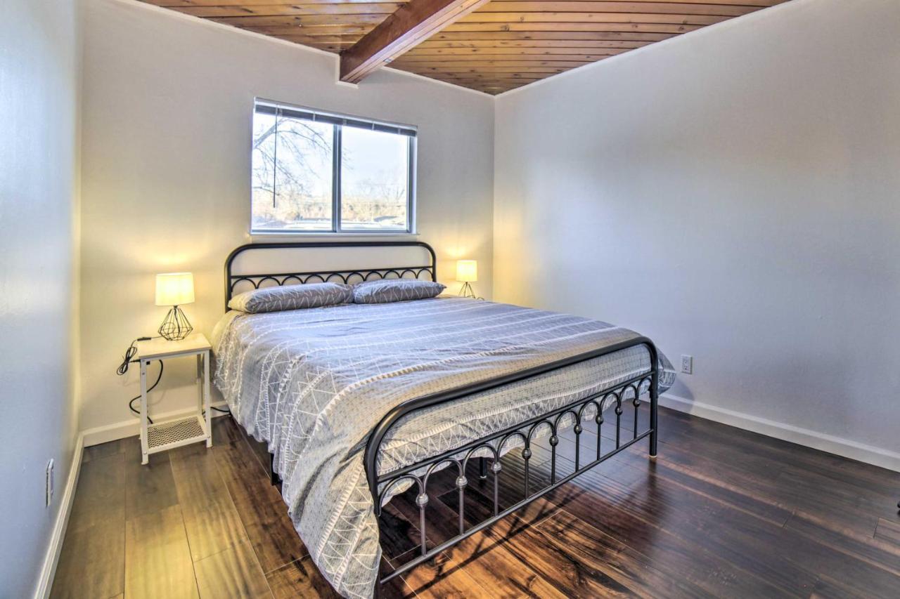Comfortable About 2 Mi To Riverwalk Holiday home *
